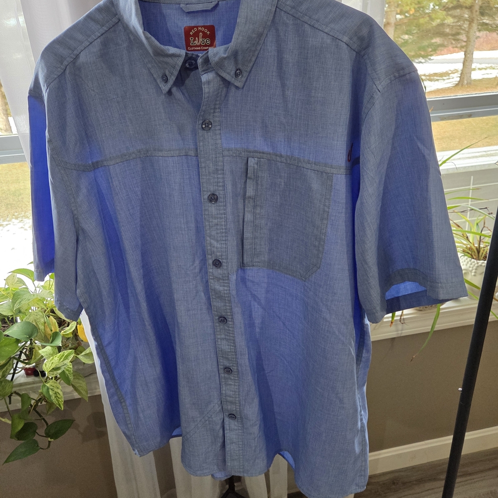 Men's Light Blue Casual Button-Down Shirt